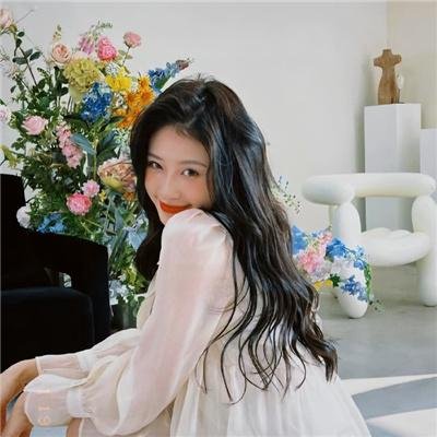 等爱的女神